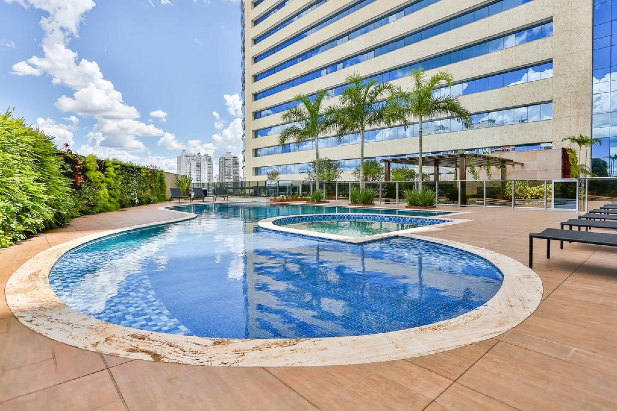 Clarion Goiânia Orion Hotel Exterior foto Swimming pool
