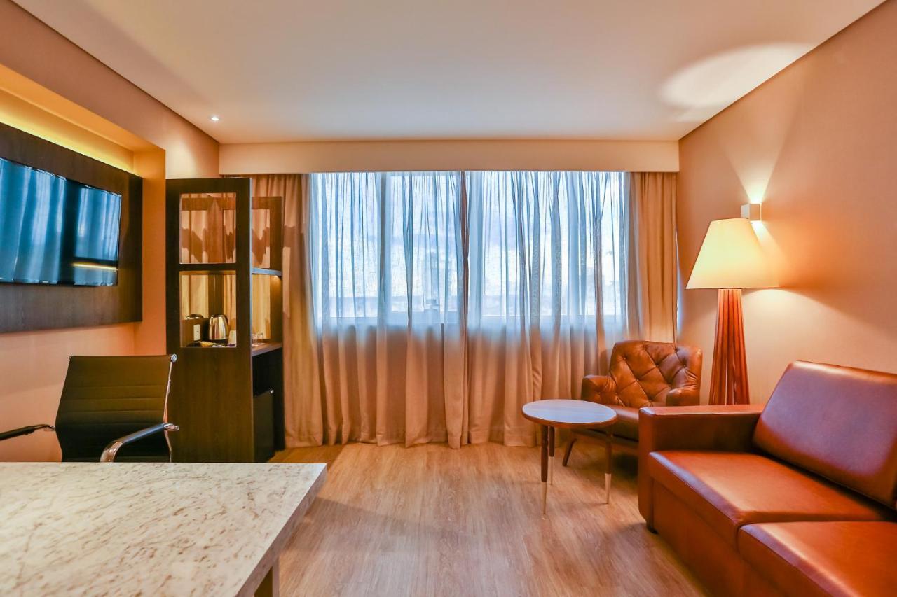 Clarion Goiânia Orion Hotel Exterior foto A room at the hotel