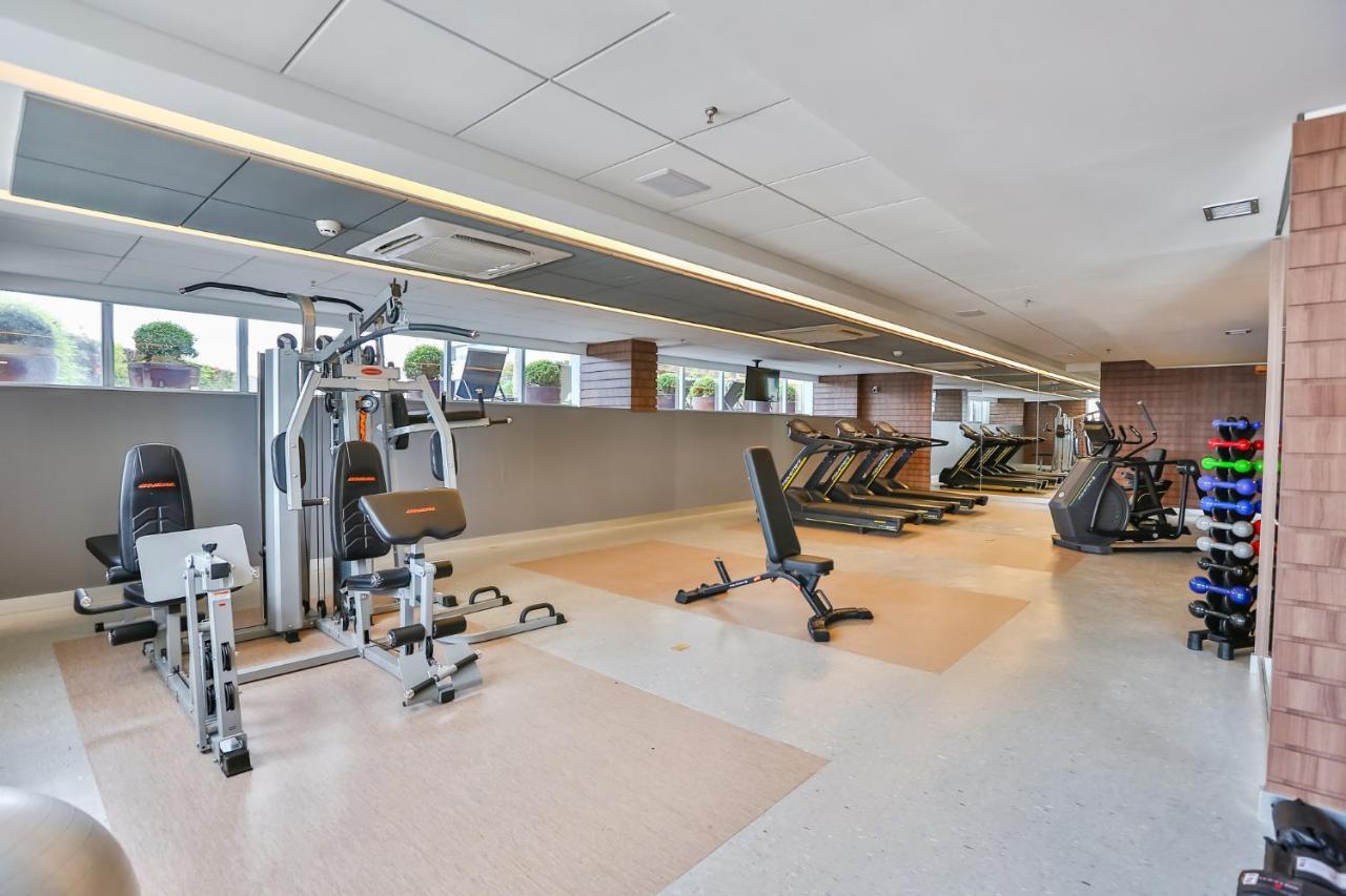 Clarion Goiânia Orion Hotel Exterior foto The gym at the 1018 building