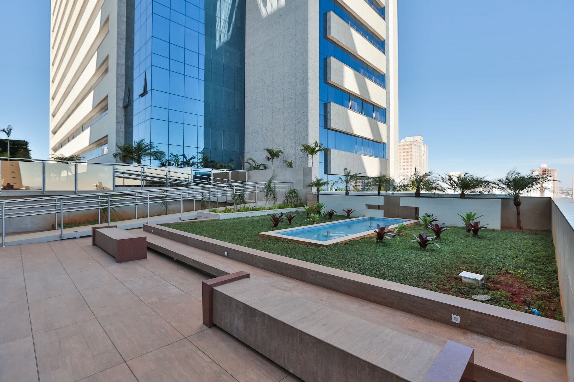 Clarion Goiânia Orion Hotel Exterior foto The rooftop garden