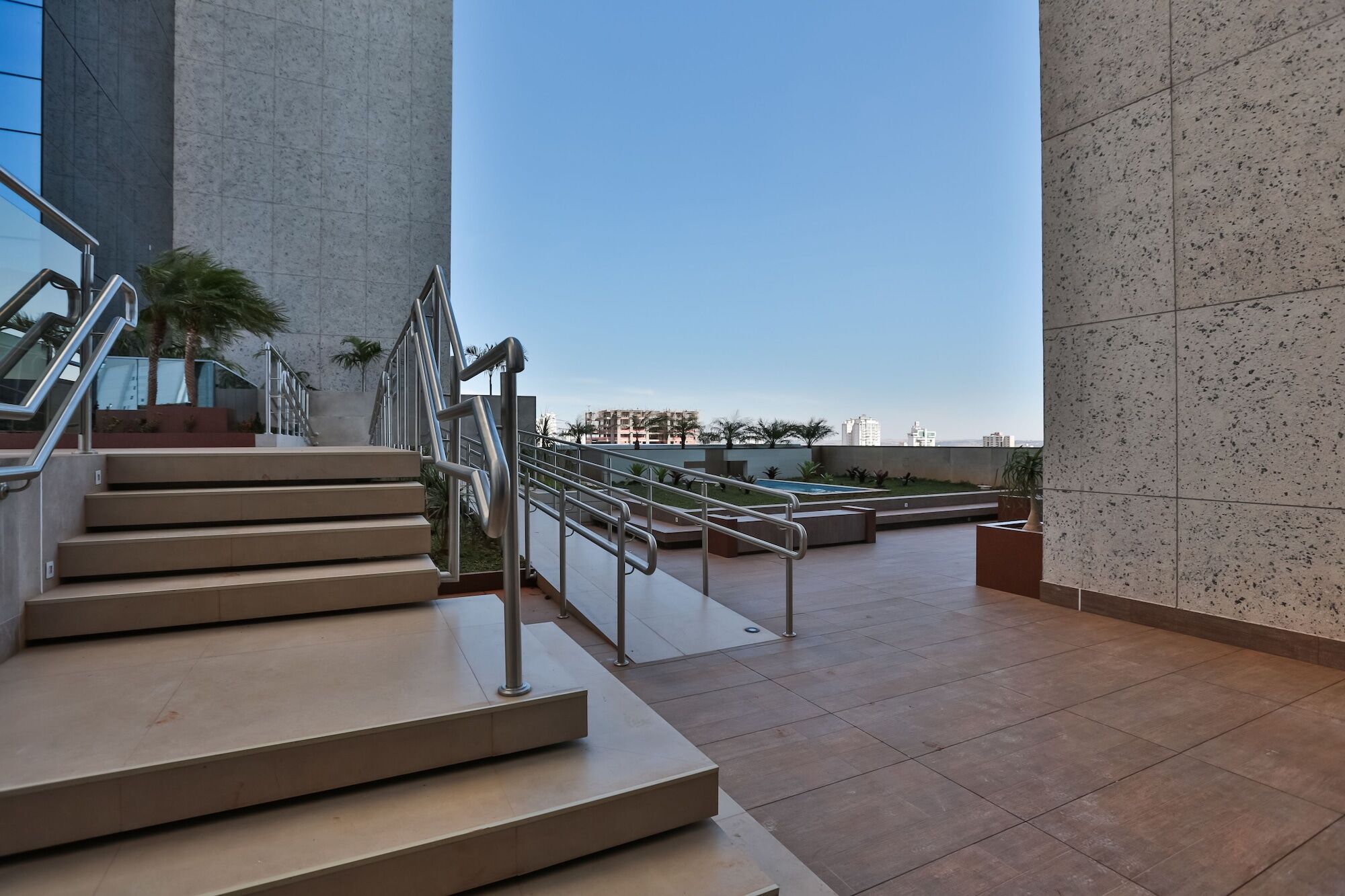 Clarion Goiânia Orion Hotel Exterior foto Skyline Terrace